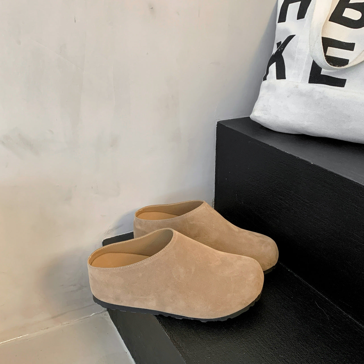 IVORIA TerraMuse Suede Comfort Clogs