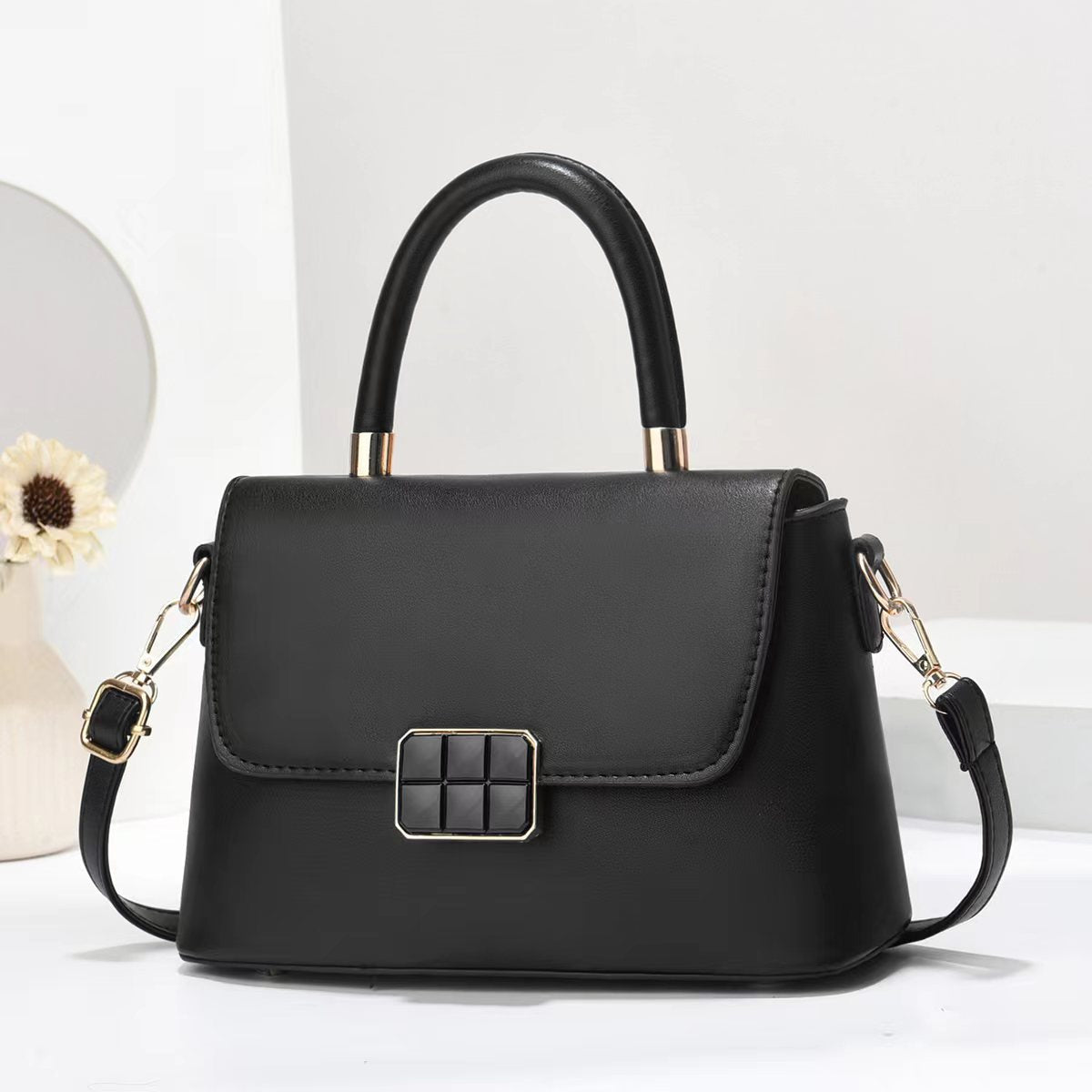 IVORIA Modena Urban Leather Flap Shoulder Bag