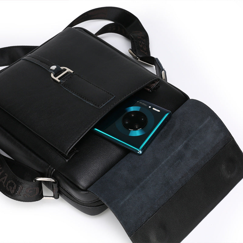 IVORIA Atlas Urban Leather Crossbody Bag